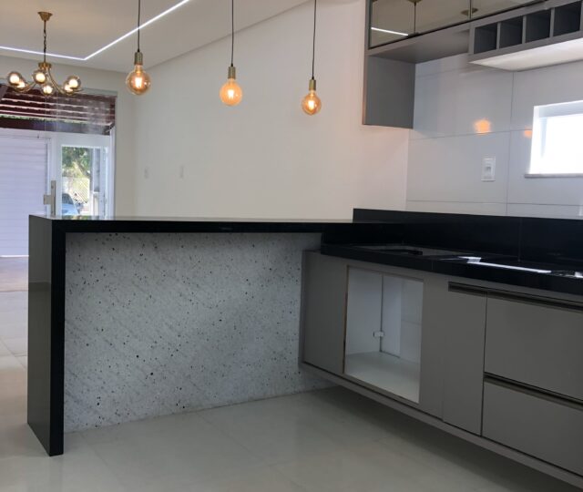 Casa a Venda no Condomínio Busca Vida em valença